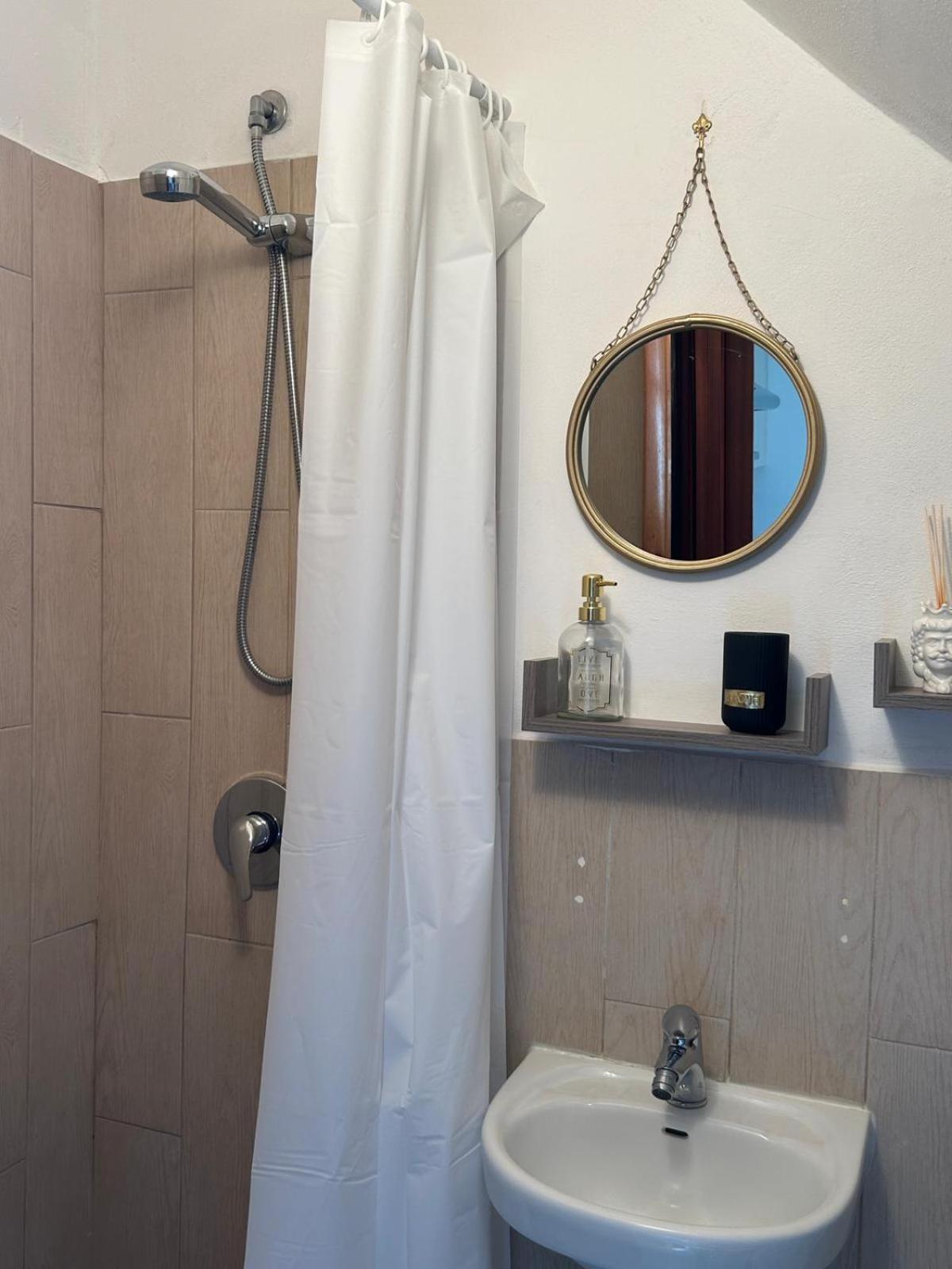 La Finestrella Appartement Giardina Gallotti Buitenkant foto