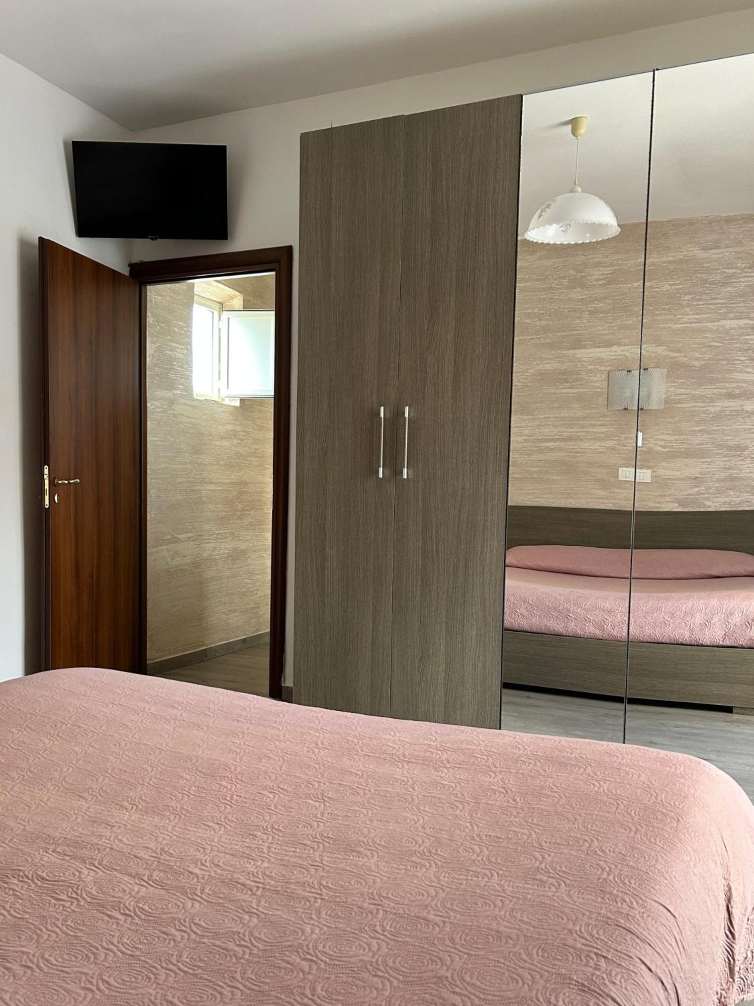 La Finestrella Appartement Giardina Gallotti Buitenkant foto