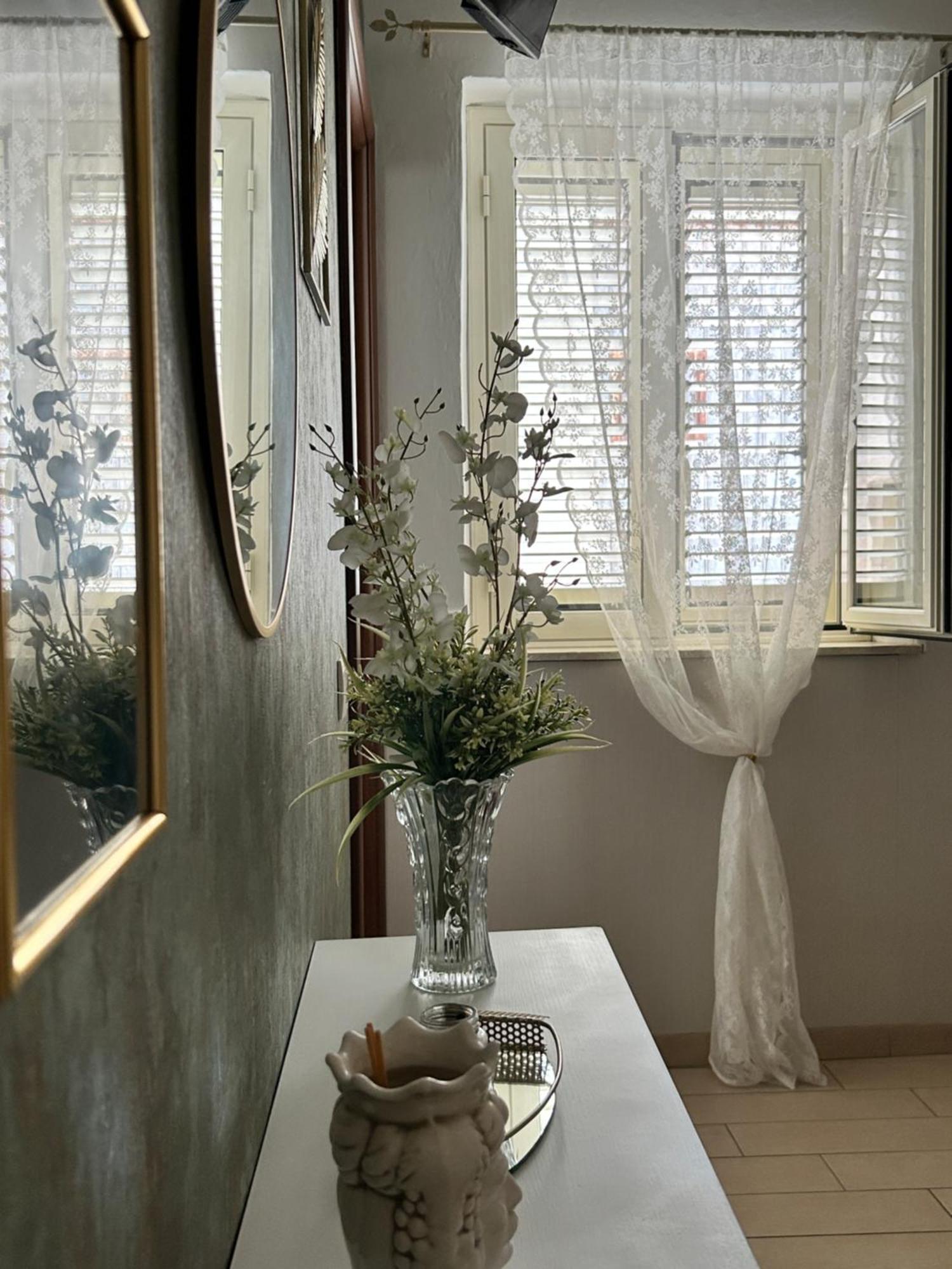 La Finestrella Appartement Giardina Gallotti Buitenkant foto